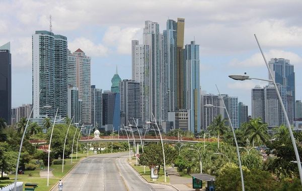 Panamá capta $204.7 millones en primera subasta de 2026