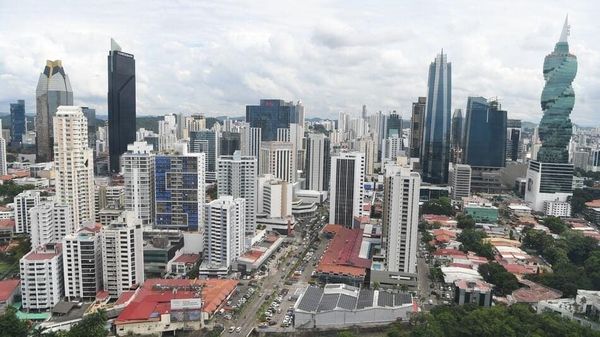 Panamá recompra deuda para bajar intereses