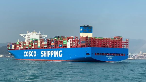 Puerto de Chancay en Perú: Gobierno exige cumplimiento normativo y Cosco defiende su legalidad amid supervisión estatal limitada