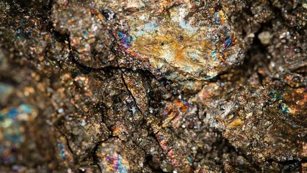 China fortalece su control sobre tierras raras mientras Brasil se beneficia del mercado