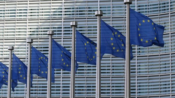 Comisión Europea exige claridad a EE. UU. tras fallo de la Corte Suprema sobre IEEPA
