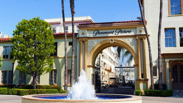 Netflix vs Paramount por Warner Bros Discovery: la batalla que puede redefinir el streaming y el futuro de Hollywood