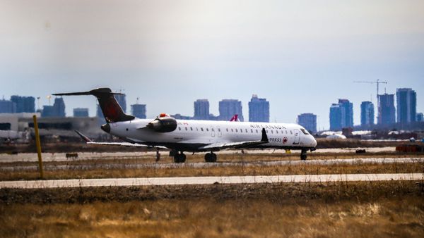Accidente en LaGuardia New York paraliza operaciones y expone riesgos aéreos