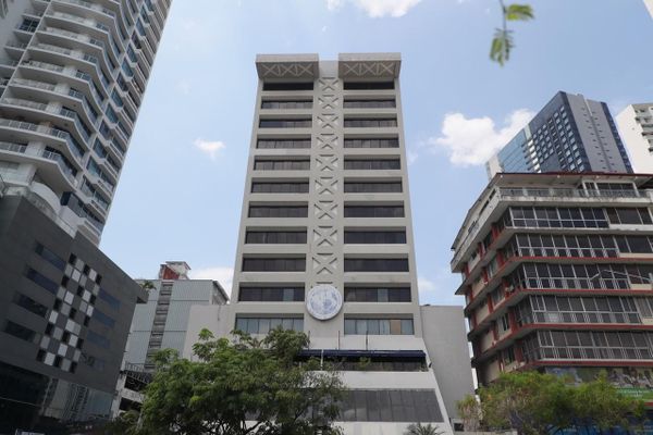 Accidente fatal en Torre Mundial: un fallecido