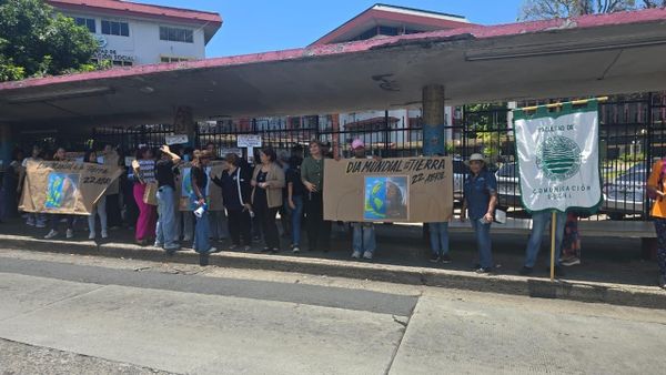 MiAMBIENTE y UP sensibilizan por Día de la Tierra