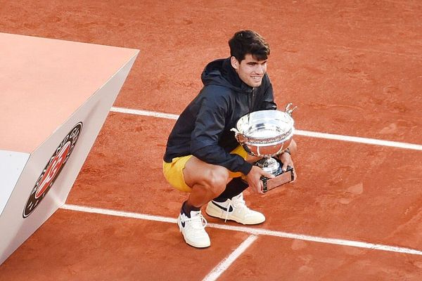 Alcaraz y Sinner disputan la final de Montecarlo con el número 1 en juego