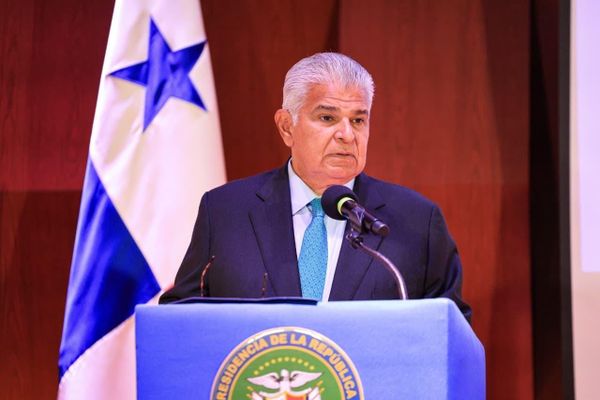 Mulino apura reforma fiscal para salir de lista de la UE, con el grado de inversión en la balanza