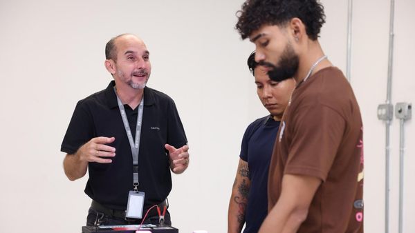 ITSE: Estudiantes muestran innovación automotriz