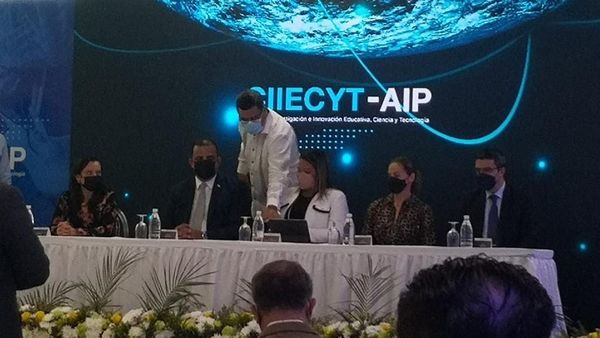 CiiECYT busca director con PhD y experiencia