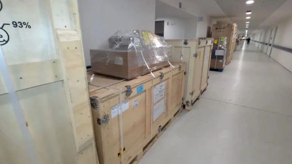 CSS compra tres robots para operar pacientes a distancia en el interior