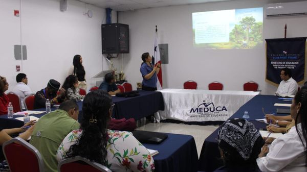 Docentes de Panamá Oeste capacitados en ambiente