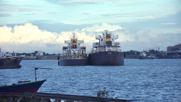 1,500 buques y 20,000 tripulantes atrapados: la OMI alerta desde Panamá
