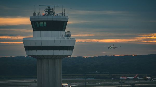 Quieres ser controlador aéreo: así se mide el inglés que te van a pedir
