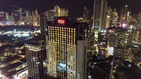 RIU Plaza Panamá cumple 15 años y anuncia iniciativas