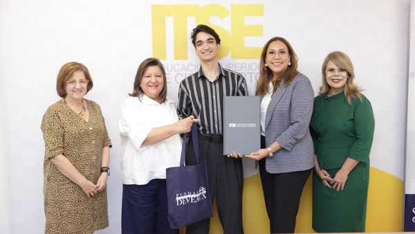 ITSE y Fundación Deveaux otorgan becas a jóvenes talentos