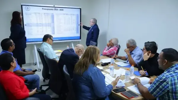 Junta Directiva de CSS revisa servicios en sus agencias