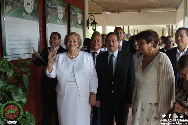 La UNACHI paga el doble que sus pares: 268 empleados superan el salario del presidente