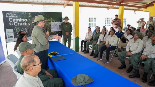 Panamá refuerza protección ambiental con 27 nuevos guardaparques