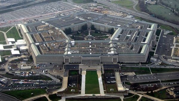 Estados Unidos incluye a Alibaba y BYD en lista de empresas con presuntos lazos militares chinos