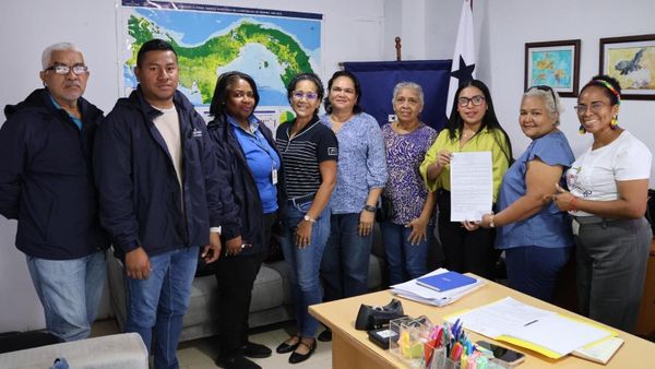 Mujeres de Vacamonte formalizan grupo de reciclaje