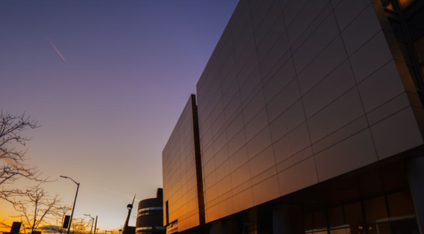 BMS Solutions: Schneider Electric vs Johnson Controls Server Redundancy