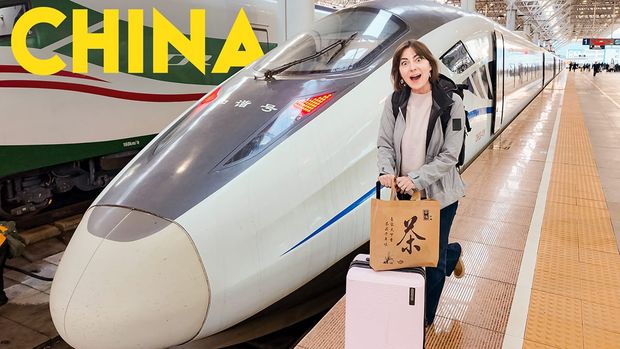 OUR UNEXPECTED JOURNEY THROUGH CHINA (by highspeed bullet train)