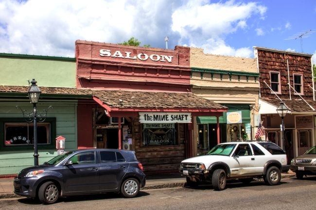 nevada city saloon