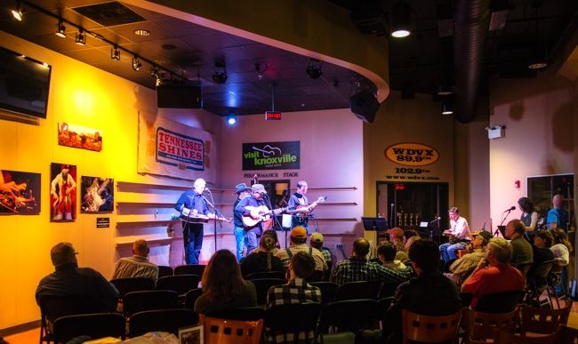WDVX show