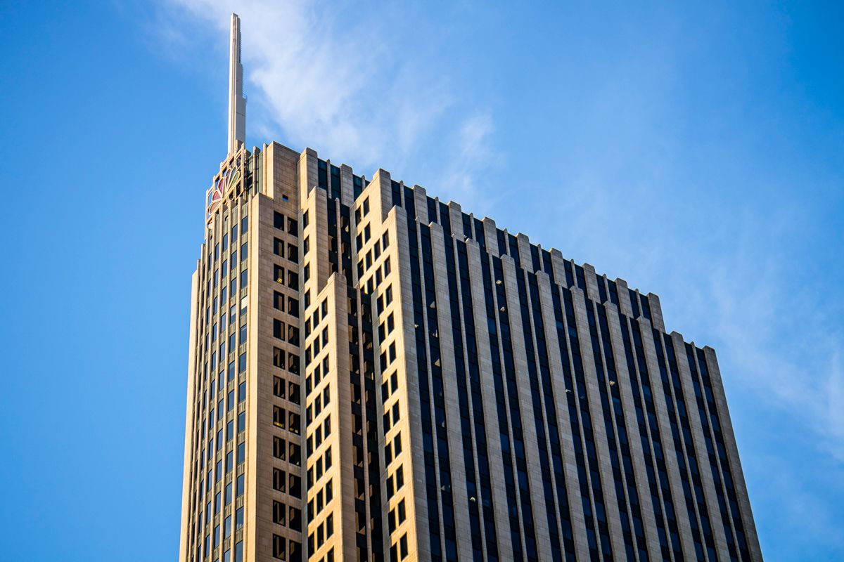 Architecture River Cruise on Sea Dog