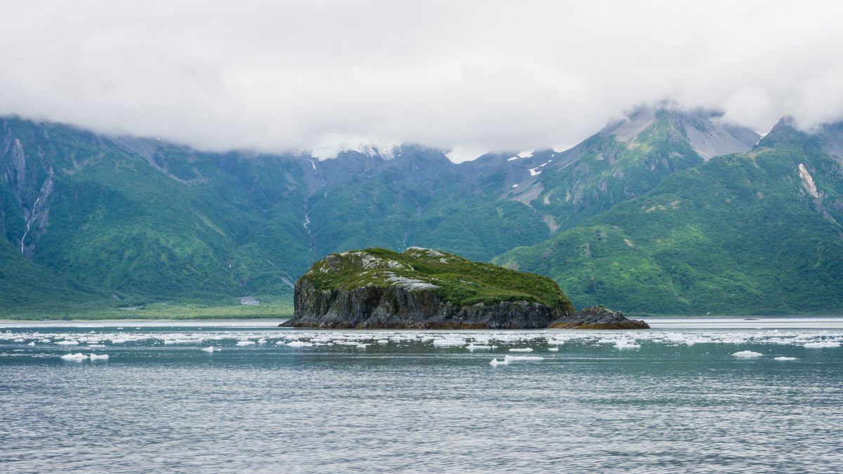 sightseeing sweard alaska by water
