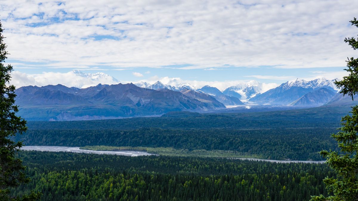 hiking Denali State Park Alaska