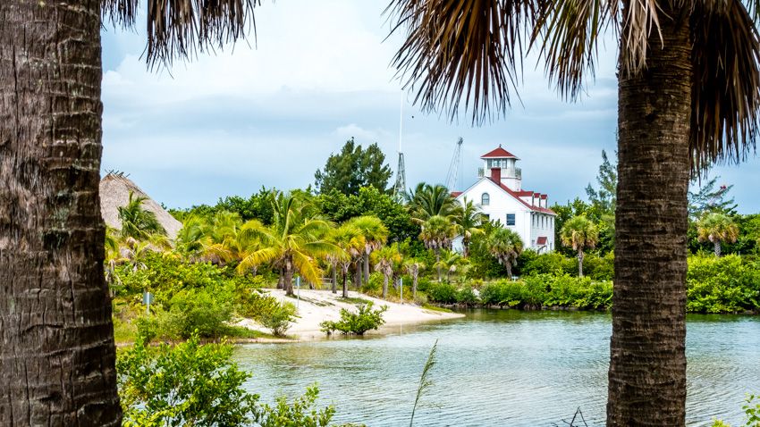 exploring peanut island