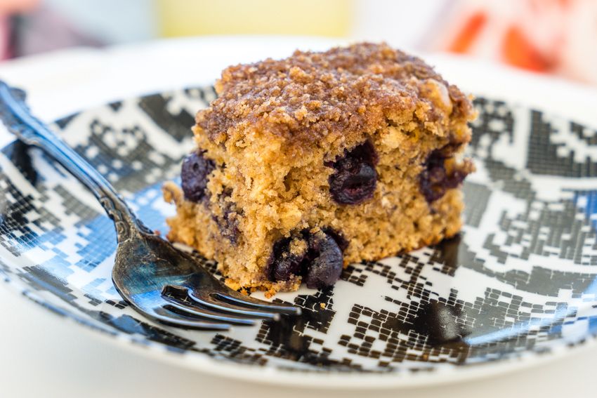 nikki wynn's blueberry coffeecake