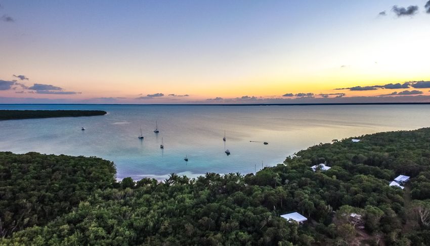 anchoring at munjack cay bahamas