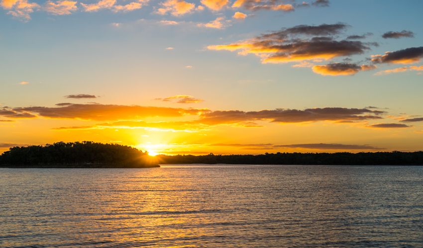 sunset at munjack cay bahamas