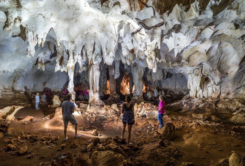 largest cave in the bahamas