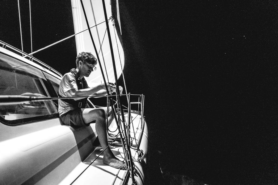 Sailing passage to panama