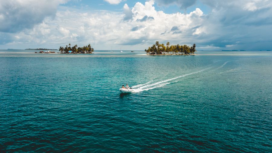 sailing and exploring san blas