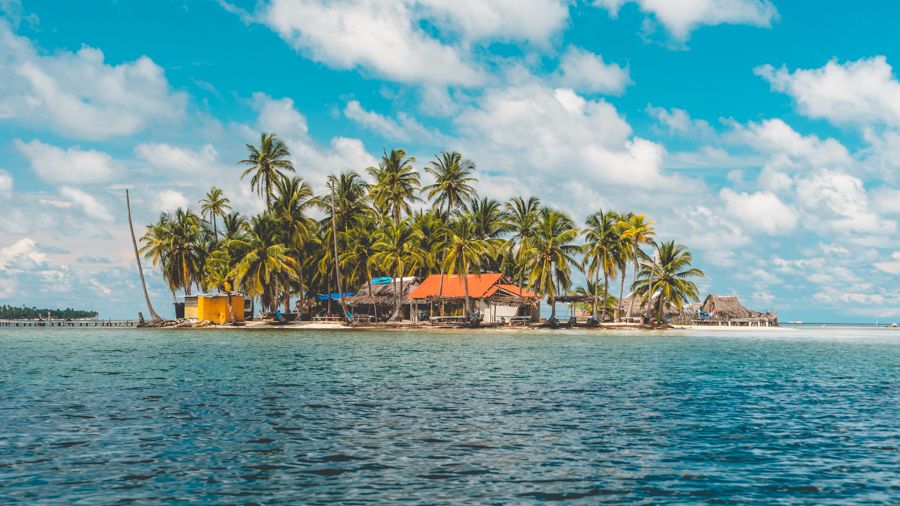 sailing and exploring san blas