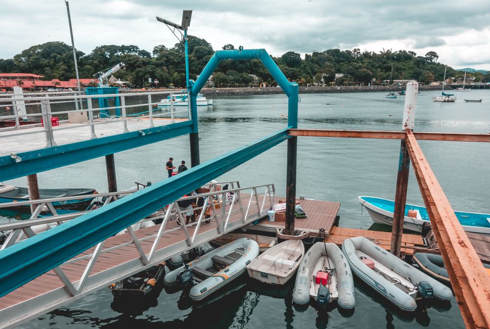 crazy tides and dinghy docks in Panama City