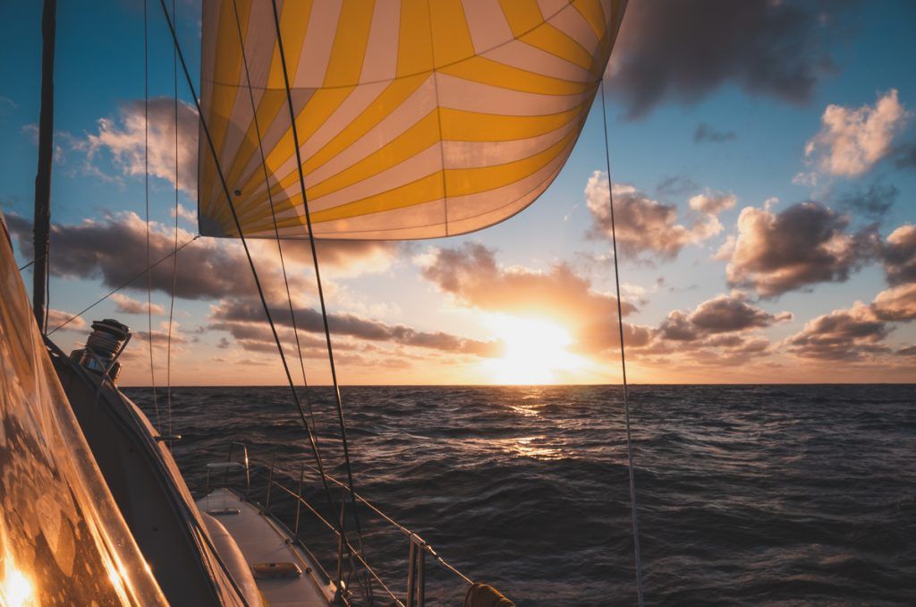 life at sea sailing across the pacific ocean