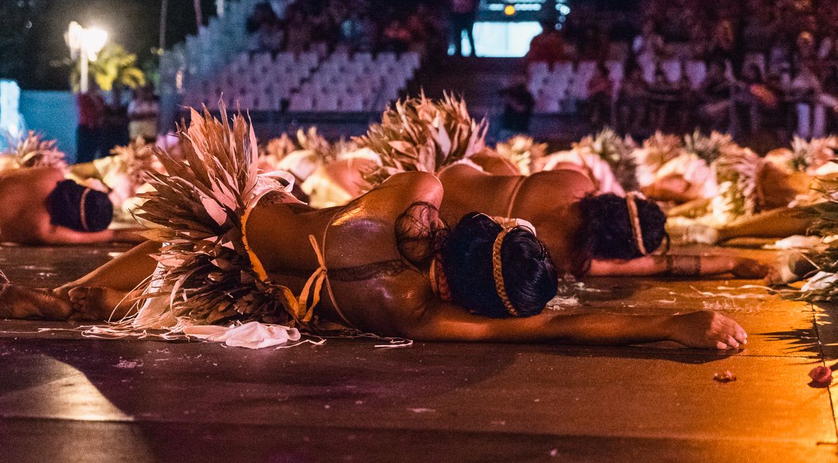tahiti dancers at hieva