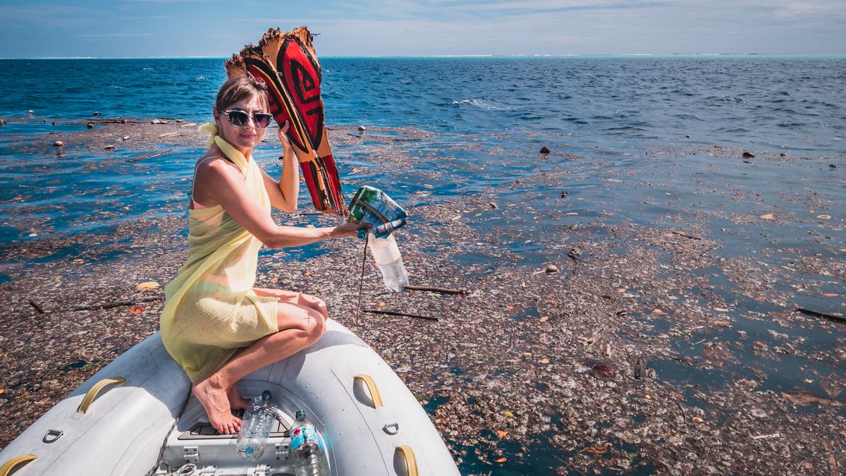nikki wynn showing how much plastic in the ocean a sailor finds