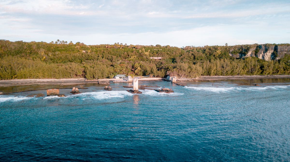 Sailing to Makatea in the Tuamotu archipelago