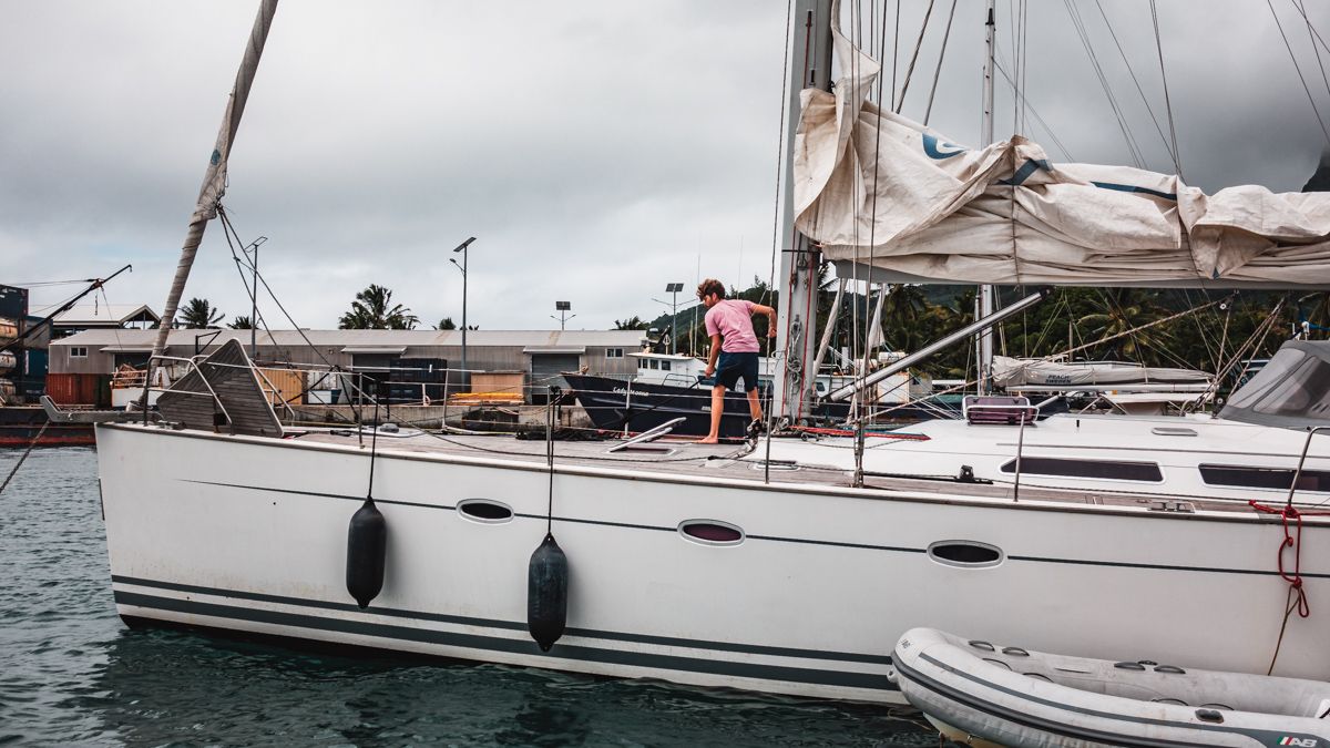 jason wynn rescuing a dragging sailboat