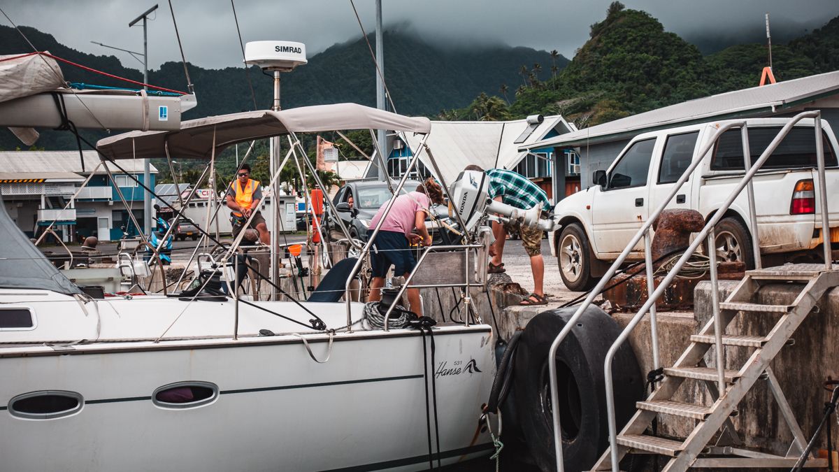 jason wynn rescuing a dragging sailboat
