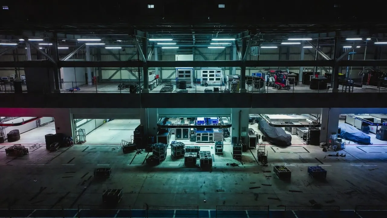 F1's Stranded Equipment Problem: The Hidden Cost of Cancelling Bahrain and Saudi Arabia