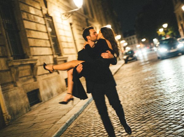 QUAIS MULHERES OS HOMENS ESTÁVEIS REALMENTE ESCOLHEM