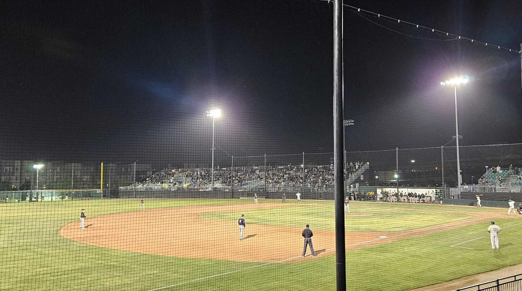 A night baseball game