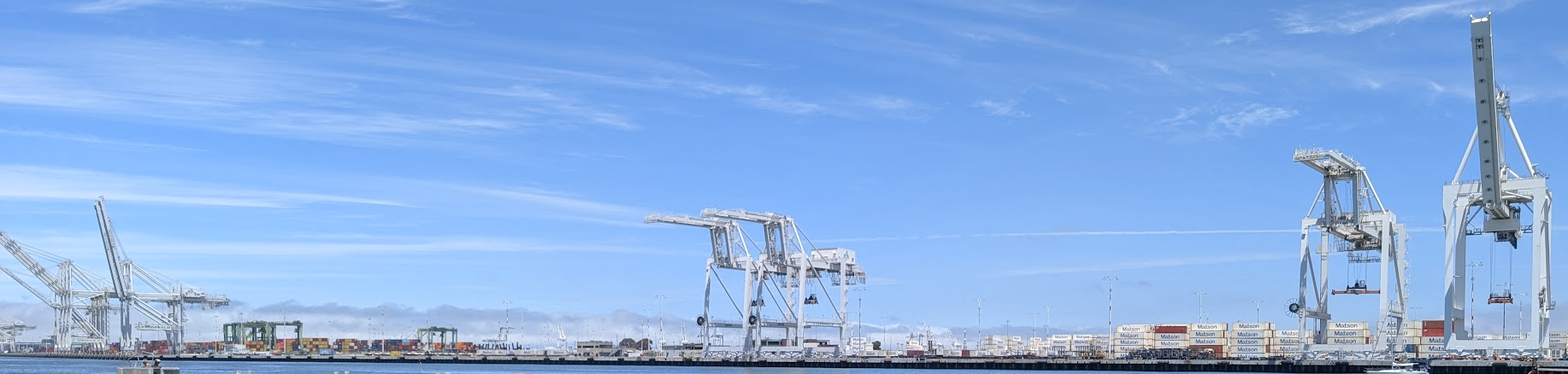 standard obligatory shot of oakland cranes